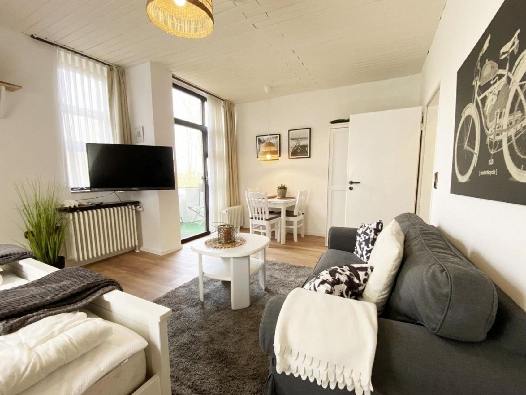 Ferien Im Wangerland - Haus Wiesenweg - Apartment 2 1Og Horumersiel Buitenkant foto