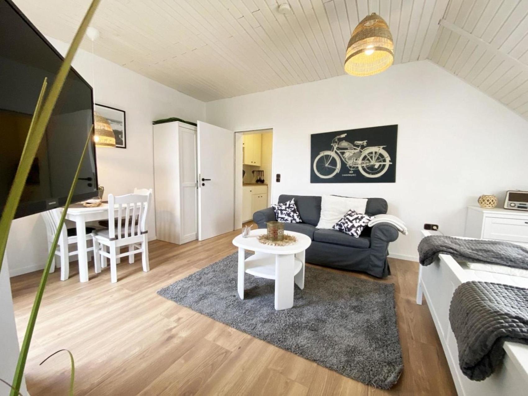 Ferien Im Wangerland - Haus Wiesenweg - Apartment 2 1Og Horumersiel Buitenkant foto